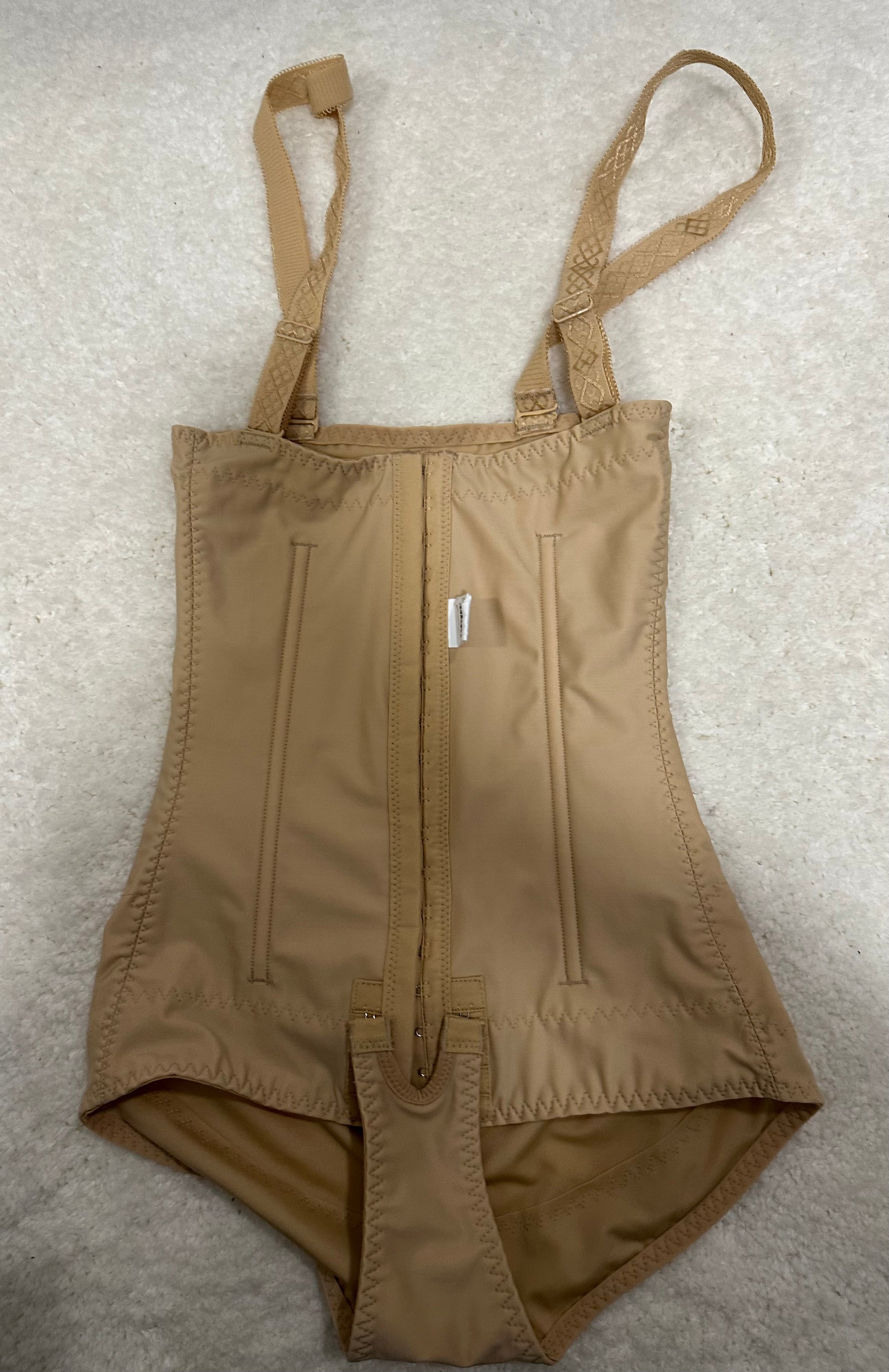 رفع_المؤخره-مشد-نحت-كامل-الجسم-لبعد-الولاده-والعمليات-الجروالمن