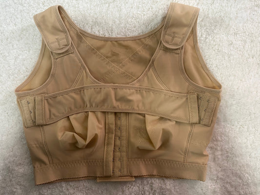 الطبية مشد الصدرية مشد  لبعد العمليات الجراحيةمعحزاممشد الصد ر بتحكم ثلاث مستويات -MMHG40-50